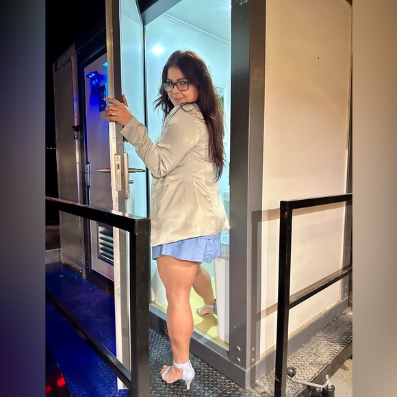 Meet your Posher, Jessica - Picture 4 of 4